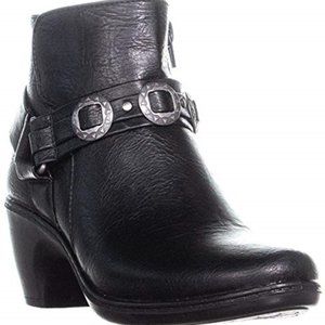 Easy Street Bailey Bootie